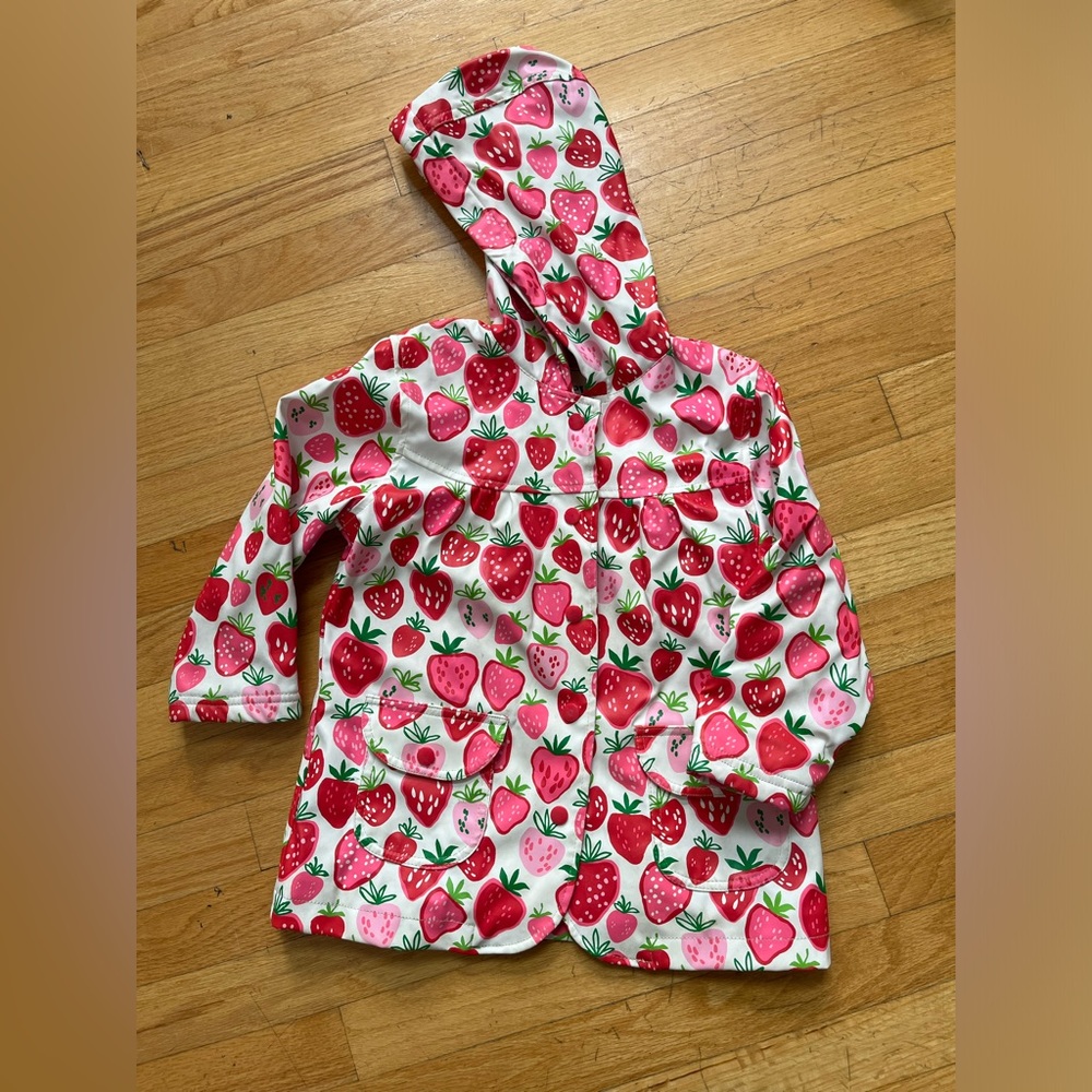 Hatley strawberry insulated rain coat size 4.